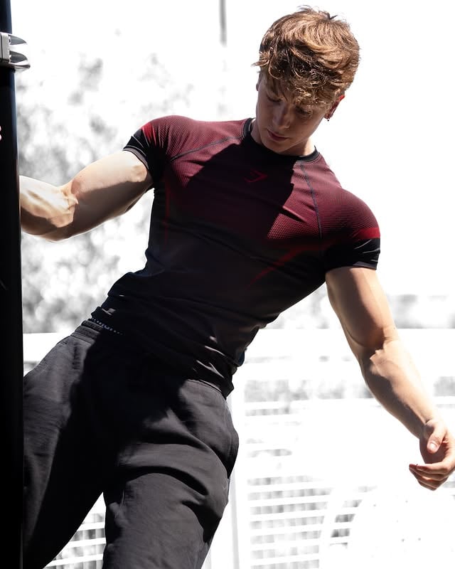 ONYX RETURNS - Le 8 Mai à 20h00 🦈 " MATIS10 " sur @gymshark pour -10% 🔥#onyx #gymshark #onyxv5 #davidlaid #laid #gym #muscu #aesthetic #fitness #gymsharkmen by @matis.mallie