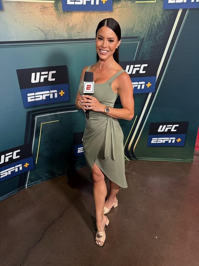 Ready for another *~sweet and spicy~* night of fights this weekend! UFC Noche is almost upon us 🇲🇽