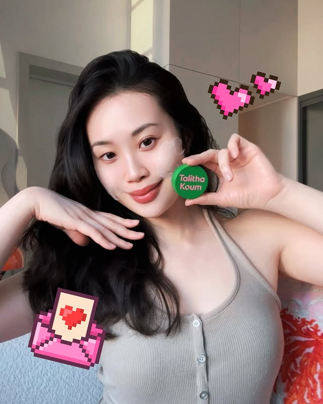 My winter essentials ❄️🎀 @talithakoum_official#TalithaKoum #veganskincare #탈리다쿰 #비건스킨케어 #비건뷰티 by @velle_