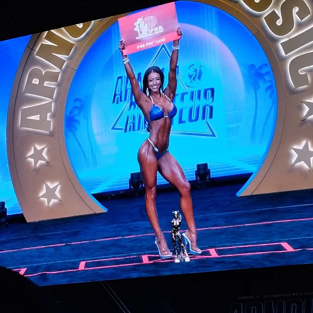 Arnold Amateur bikini ladies looked amazing!@arnoldsports