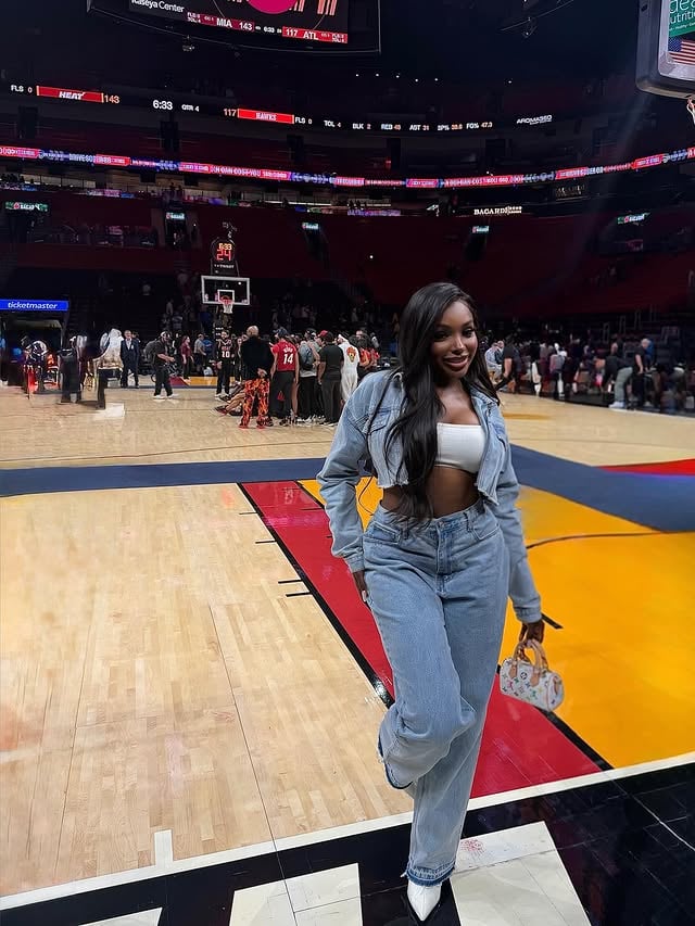 Brought the Heat to Miami 😉 by @janacraig_