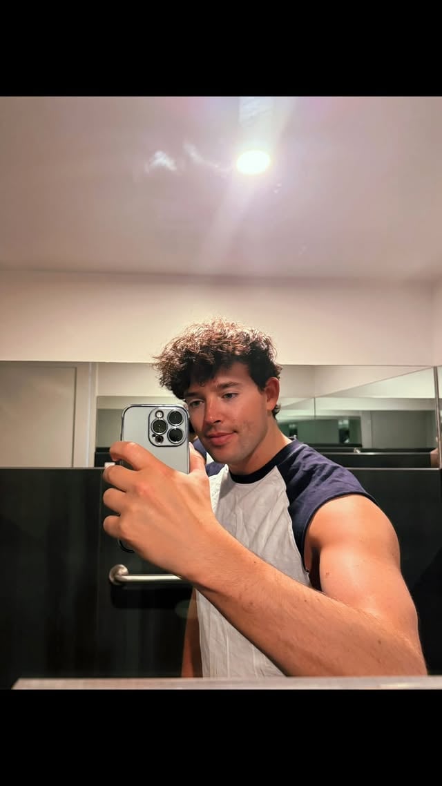 #TylenolPartner when my muscles get sore and achy in intense rehearsal processes, TYLENOL® Extra Strength Liquid Gels help me get back out there! @tylenol by @jjniemann