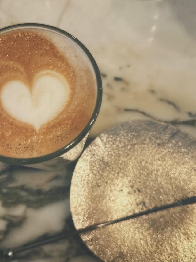 ⠀【☕️TIME 】たまには、深呼吸してゆっくりする時間も大切ですね。ここの自家製バスクチーズケーキ、リピートが止まりません。多分、28年間生きてきて食べてきたバスクチーズケーキの中で一番美味しい。しっとりと濃厚で、甘さ加減も丁度よく、味の余韻がしっかり残る素晴らしいチーズケーキです。ご馳走様でした☺︎⁡#カフェ巡り #スイーツ#バスクチーズケーキ SAISON bakery&coffee#そちゃぐらむ by @so.matsushima_19971127