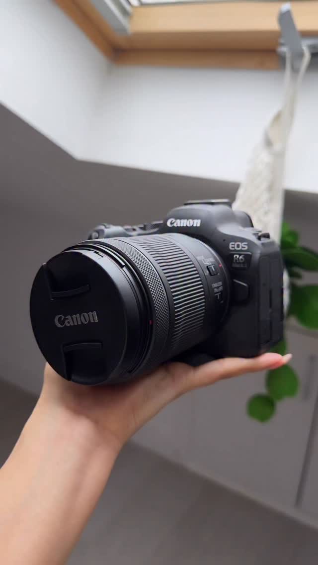 Been using my new baby the @canonuk R6 Mark ii for abit now, & my goodness am I obsessed 🥹❤️😭… What lenses should I try next?? Ad by @kitagirl921