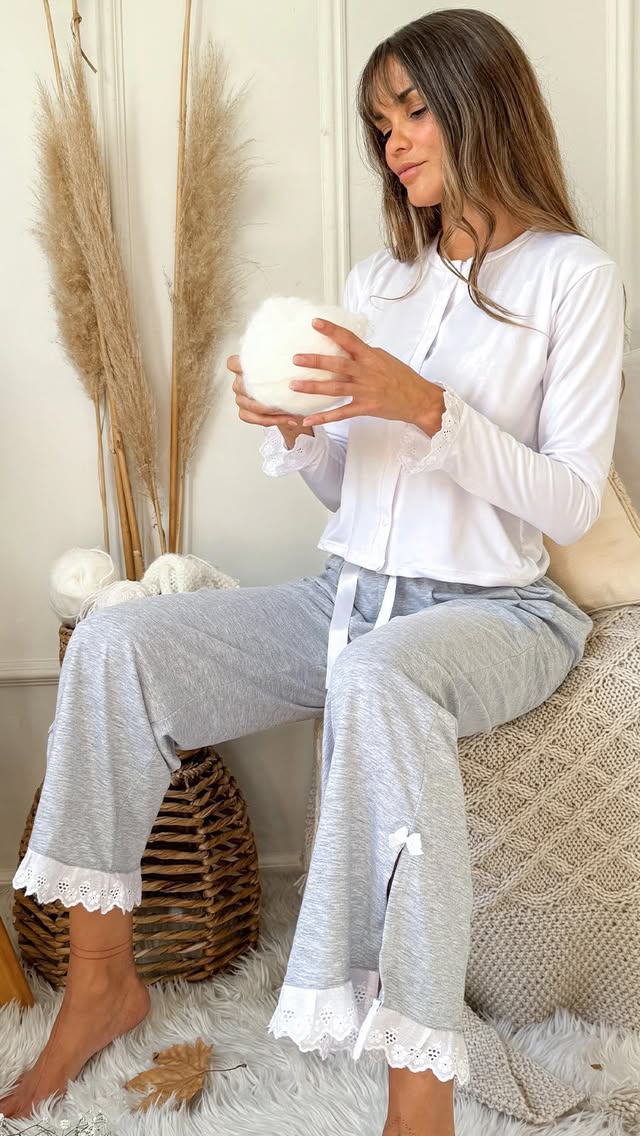 New in: Pijama Mery 🤍Tus mañanas van a ser distintas…Es todo lo que necesitabas para empezar bien el día 🛍️ by @todosobremi