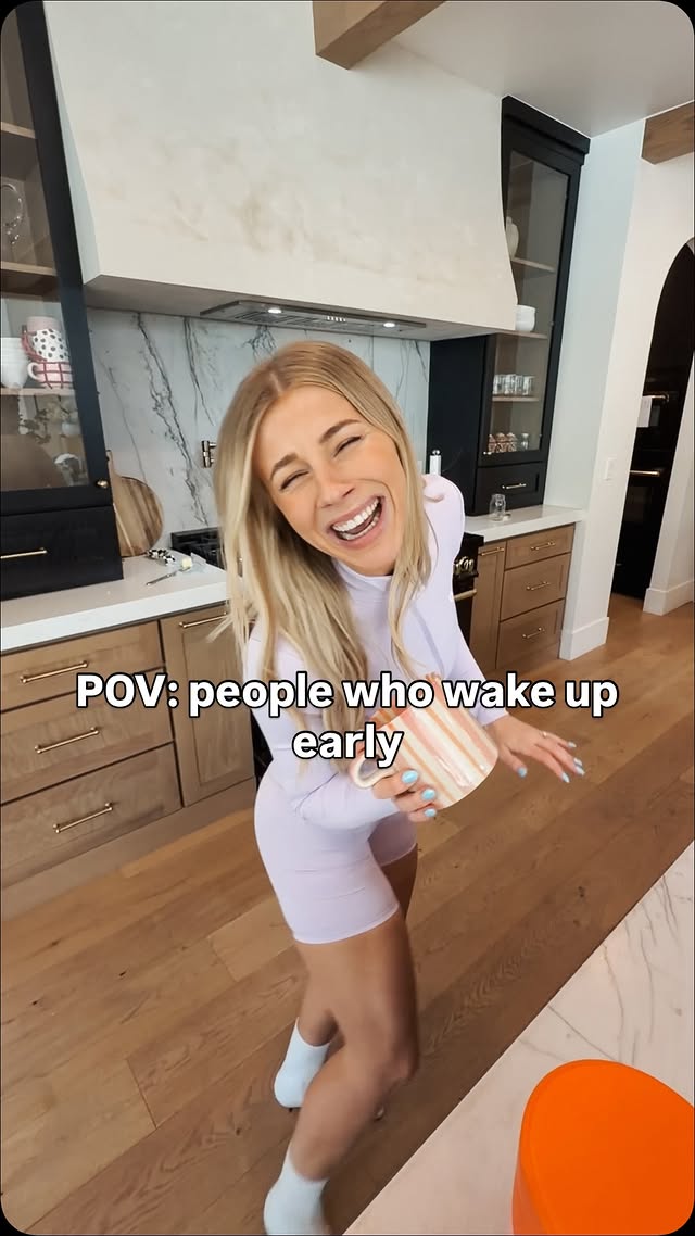 They want us to wake up early too bc misery loves company #pov #earlymorning #morningroutine #morningworkout #comedy