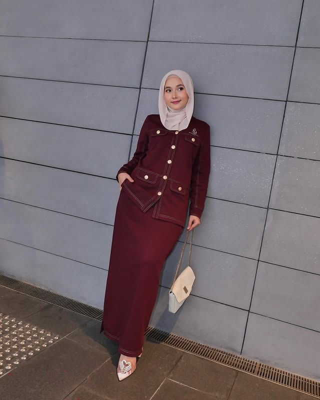 Serving looks & birthday brunch✨ by @rienaamirah