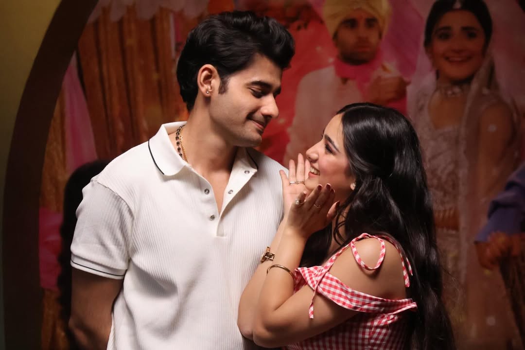 An episode with cute si masti & nonstop hasi😚Ft.@thehimanshunawasthie & @belleyashika 💕Part -1 Out Now On Our YouTube Channel @rajan.shahi.543 @ishika_shahi ✨#heersharmagayi #directorskutproductions #thuthuthu