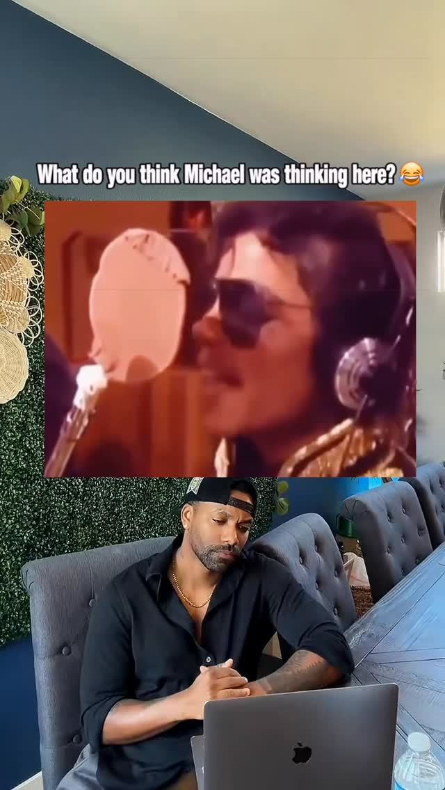 Caption his thoughts 😂👇🏾Michael Jackson was recording “We Are The World” with a room full of legendary artists, and this clip caught one of the funniest moments from the session 😭While everyone was taking turns singing, Michael looked completely over it after hearing one of the performances in the studio. The reaction instantly became a meme because of how disgusted and disappointed he looked 💀 by @realkhalilu