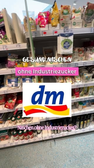 Süßigkeiten naschen klappt auch ohne Industriezucker und hier zeige ich dir meine top 5 Produkte | Anzeige@vivani_chocolate hat zwei super leckere Schokoladen ins Sortiment gebracht 🍫- Feine Bitter Mallorca Flor De Sal mit der Süße aus Kokosütenzucker- Feine Bitter Dattelsüße 80% mit fein vermahlenen Datteln Beide Sorten findest du bei dm. by @judithsendl
