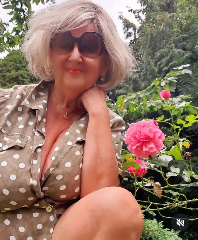 Niech poranne chwile upłyną mile, a czwartek cały będzie pogodny i udany 🌹