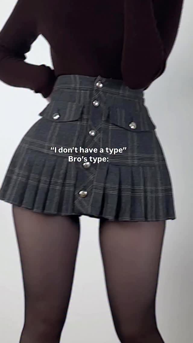 Bro’s type: 🖤 by @foggyneko