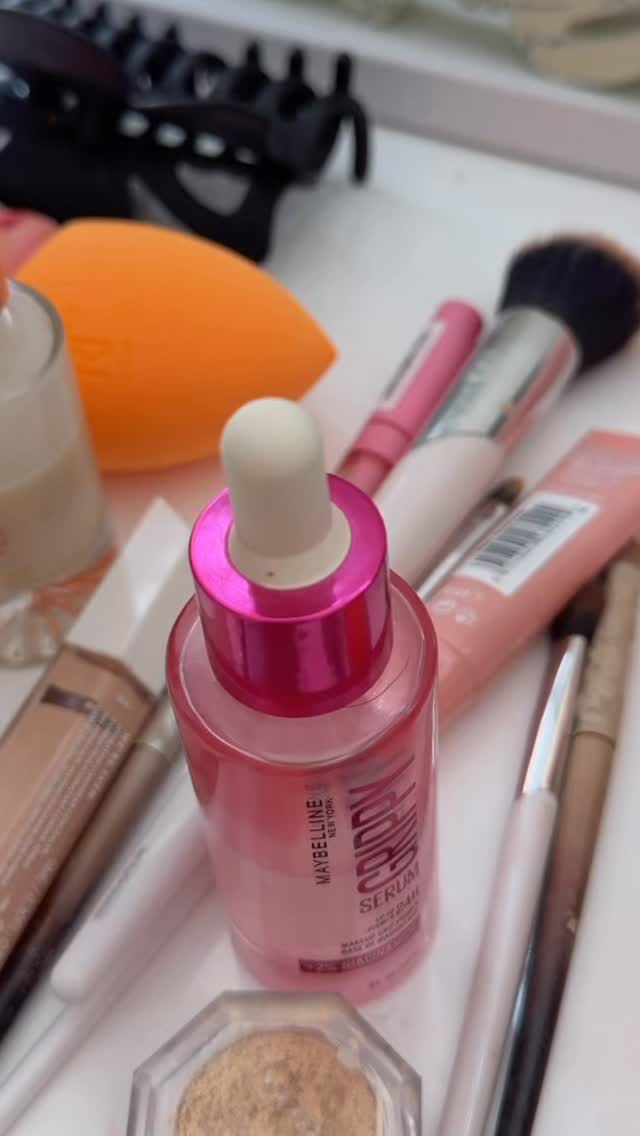 Trust the process lol 🤓 I spy with my little eye : @maybelline grippy primer@fentybeauty were even hydrating concealer @charlottetilbury magic serum & flawless filter setting spray by @kitagirl921