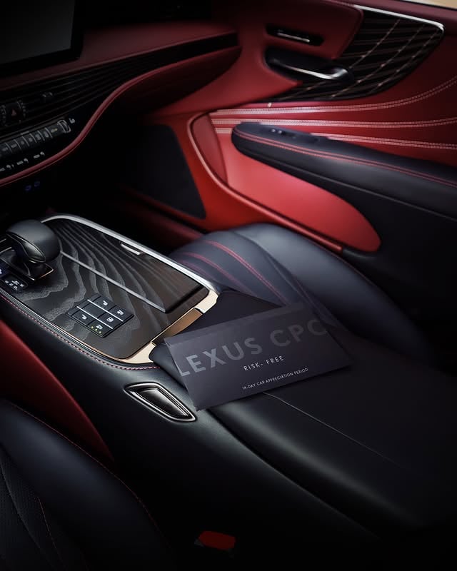 Lexus CPO｜真正的經典，值得靜心鑑賞。坐進駕駛座，感受內裝材質的細膩、皮革與飾板交織出的層次，空間與光影的變化，讓時間慢慢說服自己。原廠車況，讓你能從容且安心感受。Lexus CPO 提供 #14天購車鑑賞期(註1)，把選擇的節奏留給藏家。經得起時間試煉，方能成為專屬私藏。#Lexus #LexusTW#LEXUSCPO#ExperienceAmazing by @lexus_taiwan