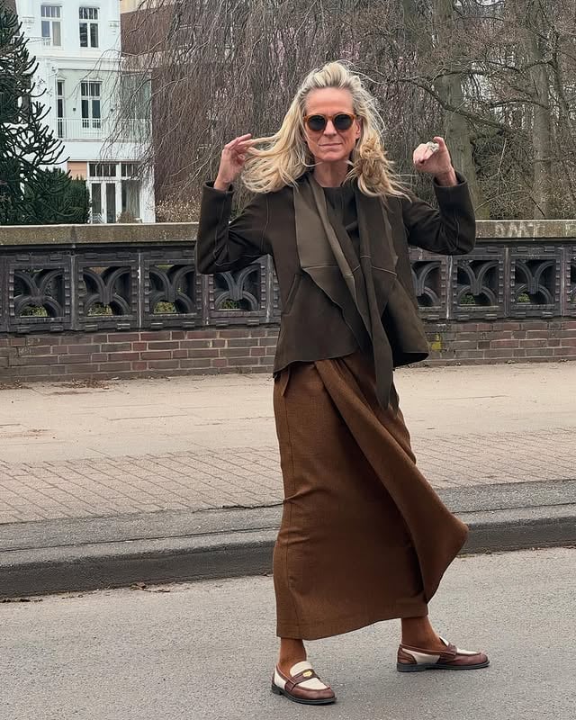 Little suede jacket with scarf/ skirt rust big knot SANDRA#ootd #madetoorder #lookoftheday by @sandracrasemann