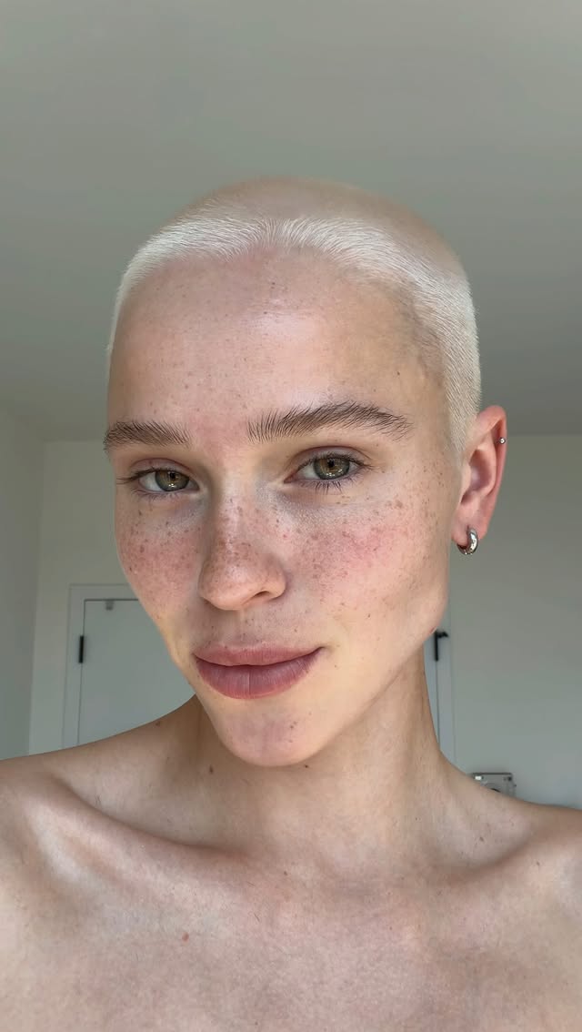 Back to short hair era!!! by @polonaamy