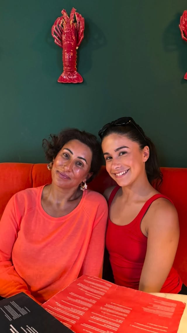Happy Birthday to my beautiful niece Miya. What a joy it is to work with you everyday. You have it all girl, smart, funny, talented, beautiful and a caring, kind woman. So proud of you. It an honour and joy to be your Aunty . May all your birthday wishes come true . Love you more than you will ever know 🧡 by @iamsairakhan