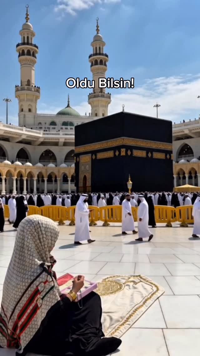Arife günü 1000 İhlas okumaya niyet ettik 🤍Rabbim edilen tüm duaları kabul etsin, gönlünüzden geçen en güzel şeyler hayırlısıyla size nasip olsun. Kaydetmeyi ve sevdiklerinize göndermeyi unutmayın🤲🏻❤️ by @esrakaymakcioglu