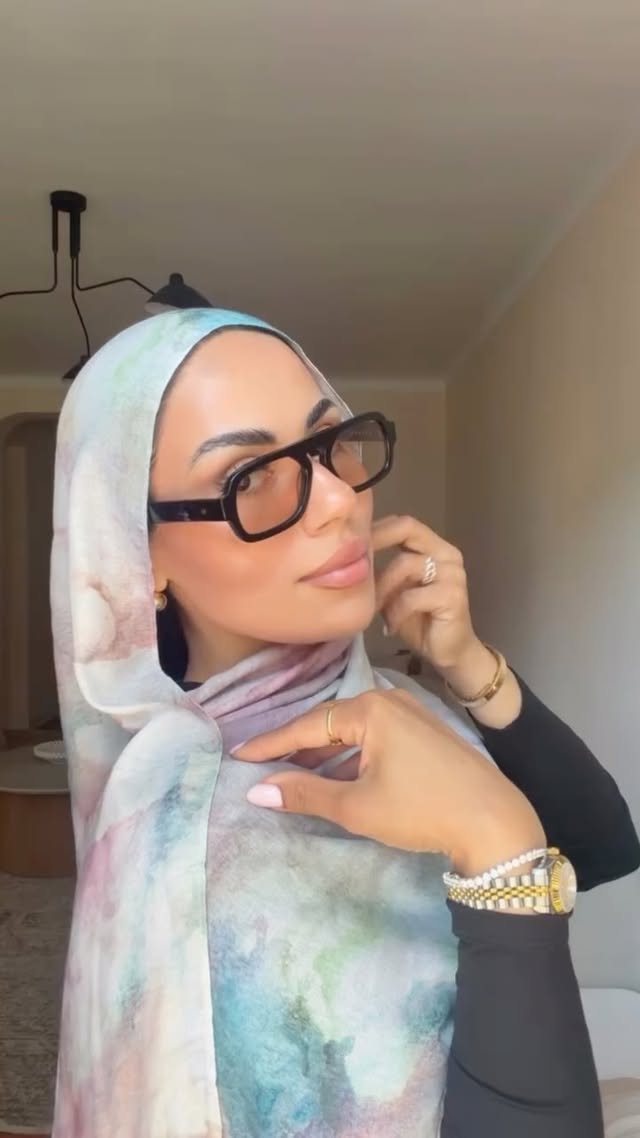 Trying on the loveliest modal hijabs from @jude.eg 🎀💓 by @jude.eg