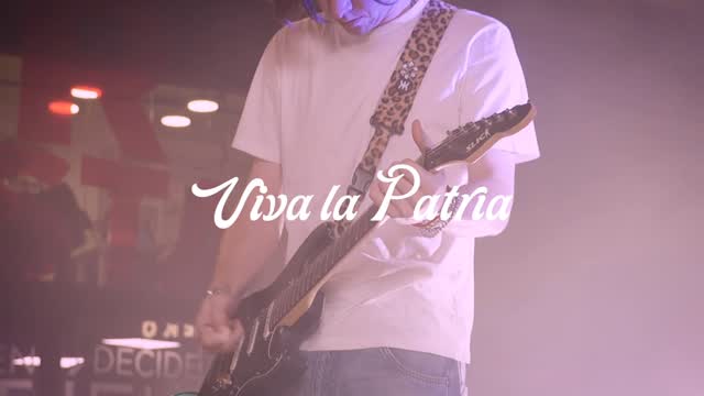 Hoy OTRO MUNDO y sus jóvenes artistas Joaco Parolo, Manu Annichini y Guadalupe Valderrama en un homenaje a nuestra querida patria en este 25 de mayo de 2026!! Que viva nuestra Argentina por siempre ‼️🇦🇷 @joaquinparolo_ @numa.wav_ @guadivalderram by @bycrismorena