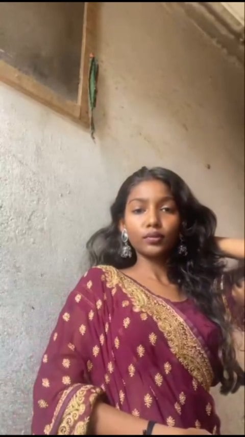 Bikri bikri julfe ☺️🫠 by @priyapal_1111