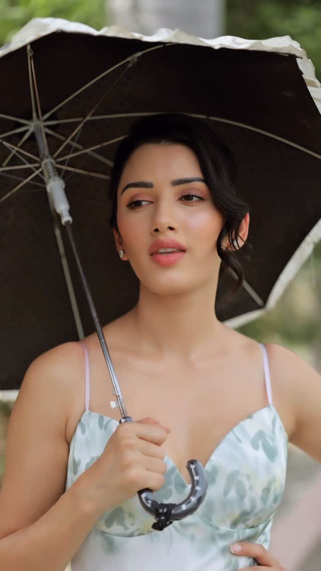 The look you see has hours of planning behind it - finding the right fabric, perfect lighting, matching the vibe, redoing shots again & again until everything feels just right. And honestly, that’s the most beautiful part of content creation… turning inspiration into something that feels like your own magic 🤍🫶Outfit @embellishbycharu Makeup @prepup_by_priyanka #lakhneet #team#neetubisht