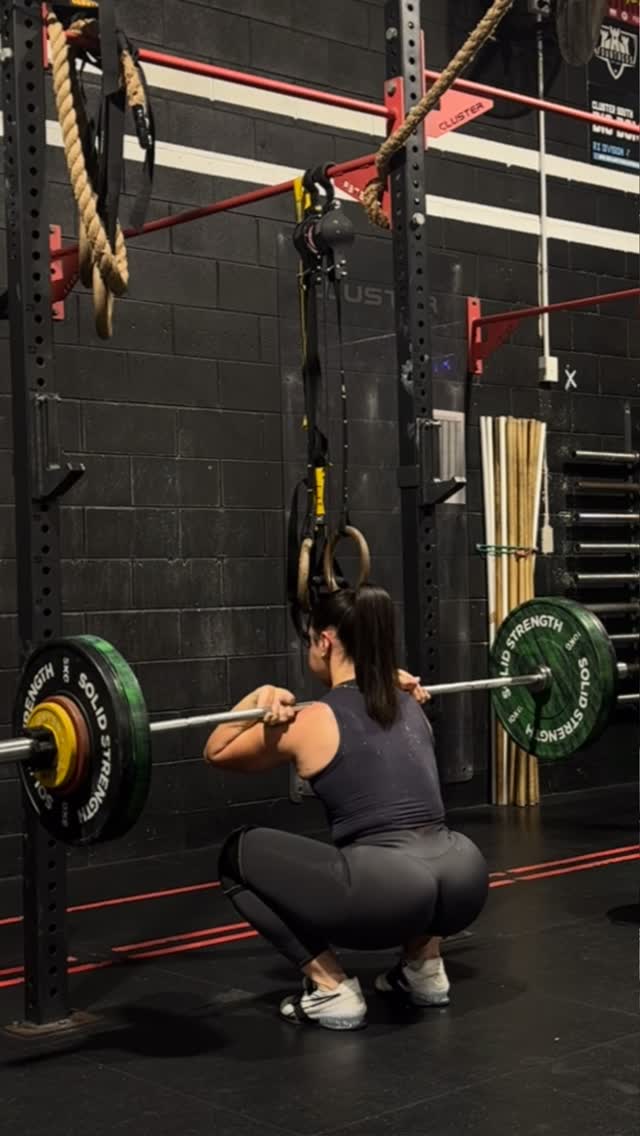 front squats, gorilla rows & that shake u ordered by @louisewhyyte