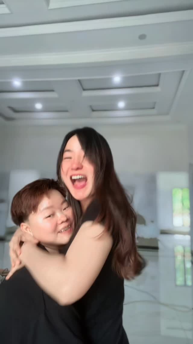 Tebak mata siapa?