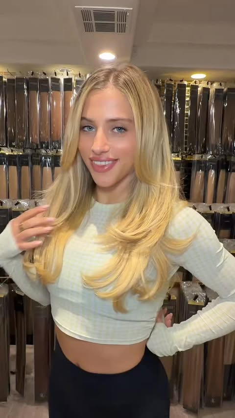 Long hair loading… 👀✨@elledanjean @lushlocks_bylatitude ⭐️ by @lushlocks_bylatitude