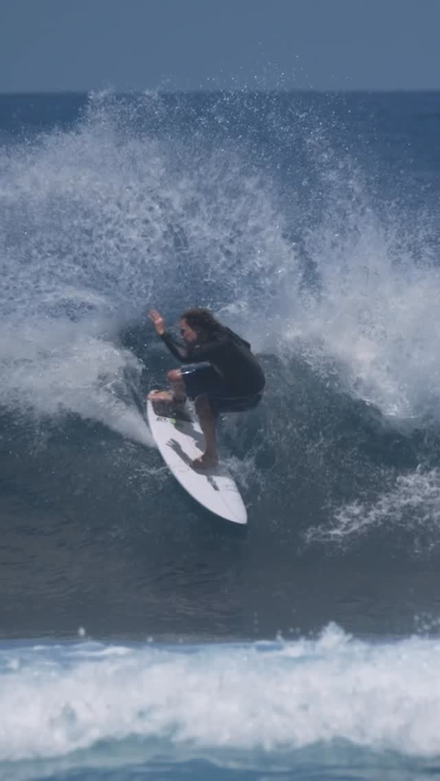 The full review on the @jsindustries99 Monsta 💥is now live on YouTube. Link in the bio. Pedal to the metal 🤘 6’2” x 19 3/8” x 2 11/16” - 33.0LGood times 🙏 🎥 @ivantanjung @maxzappas @billycervi If you want to get a notification when I drop a review on YouTube, then ‘subscribe’ to Wooly TV 📺 and you will be the first to know 🙏🤙Wooly TV 📺 is on YouTube 🤙Thanks for the support @starsurf.com.au @creaturesofleisure @futuresfins @mandurah_surf_lessons @xcelwetsuits @xcelwetsuits_aus @jsgaragebali @jsgarageoceanside @surfing_wa#surfing #WoolyTV #surfboards #surfboardreveiws #surfcoach OwnedBySurfers by @jsindustries99