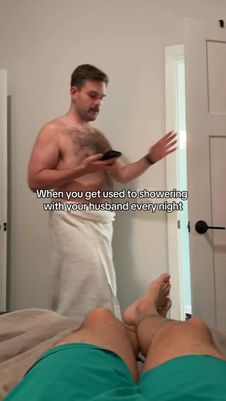 I was just playing… of course I wanted to join @connorcopic 
How can I say no? Look at him 😜
#fyp #husbands #marriedlife #couplegoals #prank