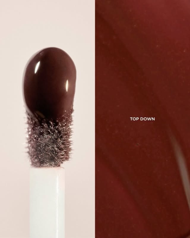 Ten shades of Posh Gloss. Endless shine.From sheer pinks and warm roses to chocolate berry tones and a crystal clear finish, Posh Gloss veils lips in smooth, cushiony colour with mirror-like shine that never feels sticky.Featuring:∙ Top Down — a chocolate berry∙ NEW Cabana — a rosy pink∙ Bikini — a pinky beige∙ Poolside — a neutral rosy brown∙ Bungalow — a neutral petal pink∙ Picante — a peachy pink∙ Fizz — a cool rose∙ Aperitivo — a warm rose∙ Martini — a shimmering champagne pink∙ Ice — crystal clearEach finished with the signature Posh Gloss slip: plush, gleaming, and impossibly comfortable.Discover the full Posh Gloss collection at VictoriaBeckhamBeauty.com. by @victoriabeckhambeauty