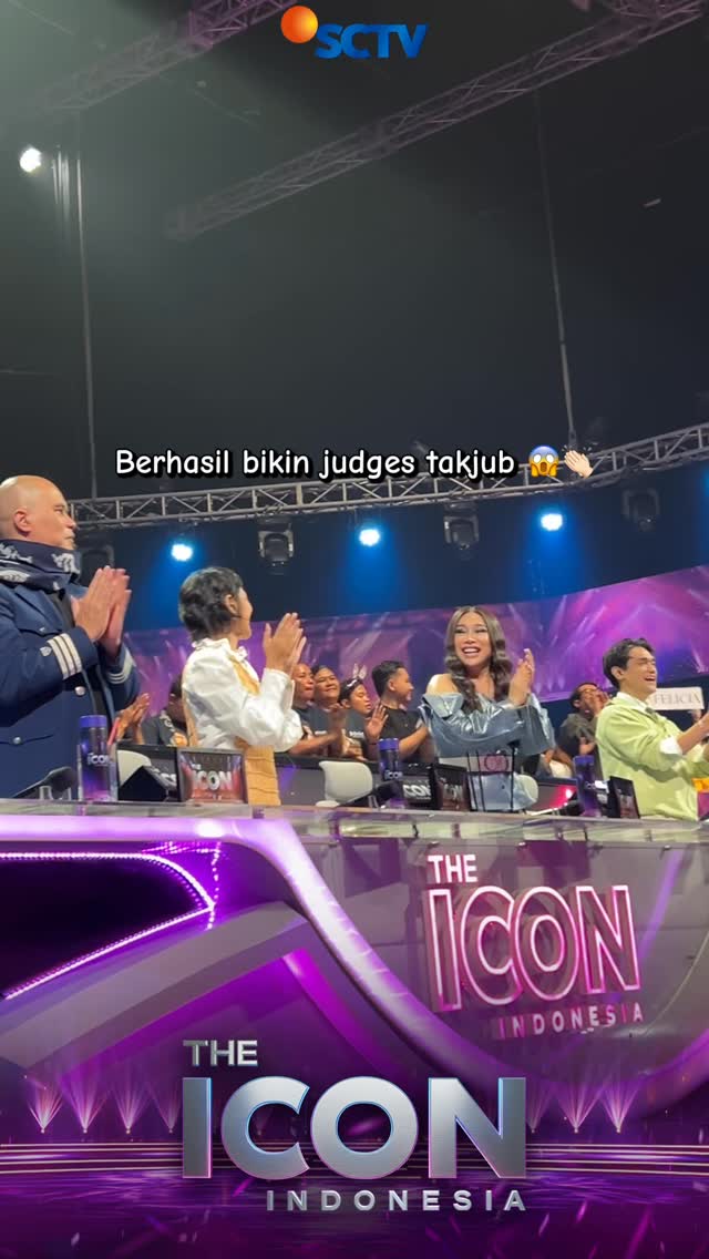Penampilan Felicia (Tangerang) bikin judges melongooo 😱👏🏻Saksikan The Icon Indonesia, setiap Senin, pukul 21.15 WIB, hanya di SCTV!The Icon Indonesia, Your Voice, Your Icon!#StealTheSpotlight #ShowYourlconSCTV #ThelconIndonesiaSCTV #SCTVSpesial