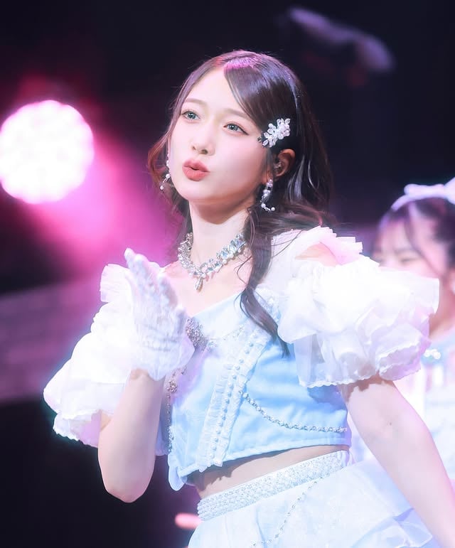 * どれすきー？🩵🩵⁡📸▶︎ @abeasamidesu #つばきファクトリー #谷本安美 #idol #ライブ #ライブ写真 by @tsubakifactory_official