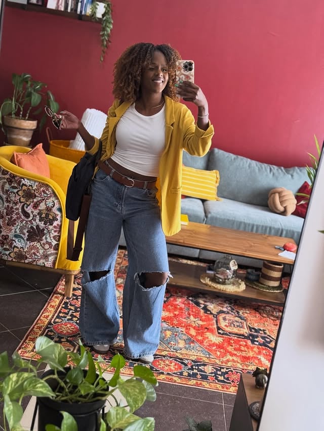 Loving jeans again. 👖- @kazuriclassicskenya by @jules_her
