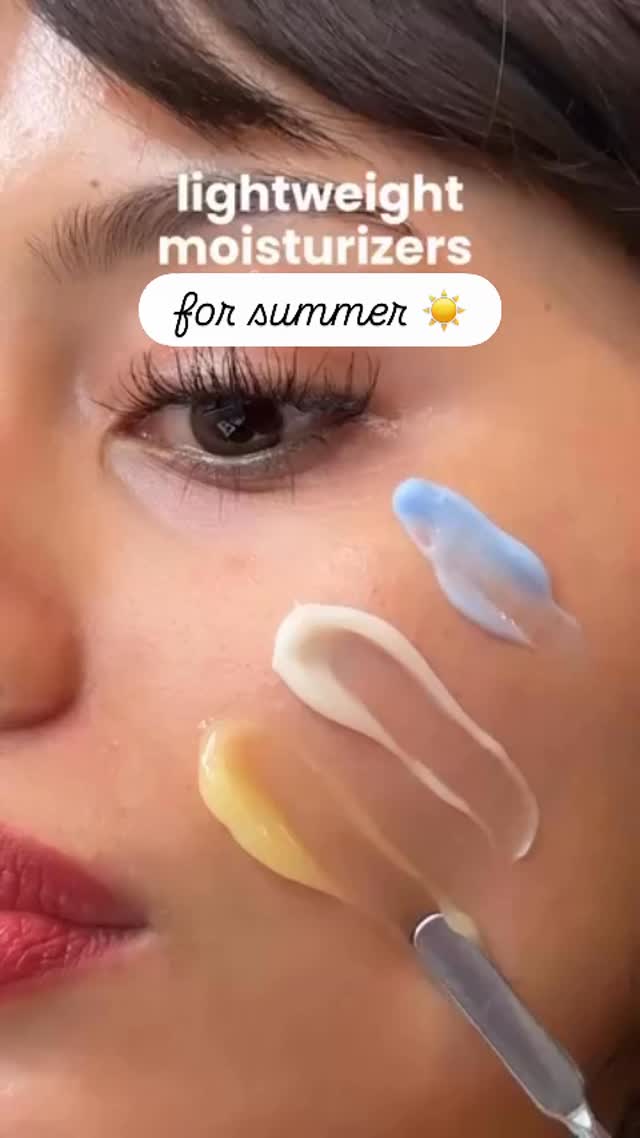 Layer on lightweight hydration this summer with our top moisturizer picks! ☀️ by @sokoglam
