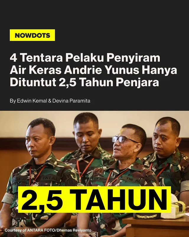 Aktivis KontraS, Andrie Yunus, disebut mengalami kerusakan penglihatan serius usai menjadi korban penyiraman air keras. Dalam sidang di Pengadilan Militer II-08 Jakarta, dokter spesialis mata Faraby Martha mengungkap Andrie kini hanya mampu membedakan ada atau tidaknya cahaya dan sudah tidak bisa membaca huruf akibat kondisi matanya yang sangat parah. Pemeriksaan juga menunjukkan tingkat keasaman cairan pada luka Andrie berada di pH 3, jauh di bawah normal dan menandakan zat asam yang sangat kuat. Kasus ini menyeret empat prajurit TNI sebagai terdakwa, yakni Sersan Dua Edi Sudarko, Letnan Satu Budhi Hariyanto Widhi, Kapten Nandala Dwi Prasetyo, dan Letnan Satu Sami Lakka. Oditur militer menyebut aksi penyiraman dilakukan karena para terdakwa kesal terhadap Andrie setelah dirinya melakukan interupsi dalam rapat pembahasan revisi UU TNI di Hotel Fairmont pada Maret 2025. Mereka menilai tindakan Andrie melecehkan institusi TNI hingga akhirnya mencari informasi dan membagi peran dalam aksi penyiraman air keras tersebut.-#nowdots