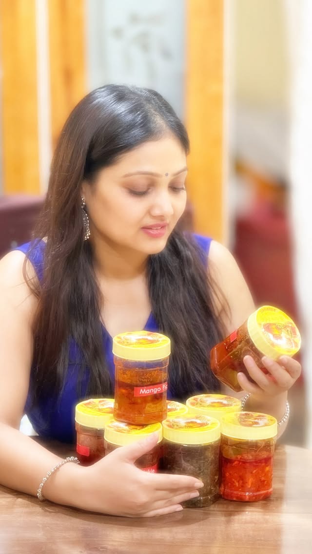 @sriruchipachallu 😋#nonvegpickles #vegpickles #actresspriyanka #instagrampickle@www.sriruchipachallu.in by @nalkarpriyanka