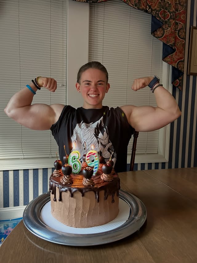 Early bday cake my wonderful friends @buffveganbarbie and @ianiscoolio made me before I left town 🎂 my fav combo, chocolate and cherry 🍒🍫 thank you guys it was sooo good 😋🫶🏼 #explore #biceps #birthdaycake #chocolatecherry #bodybuilding by @dylan_crenshaw