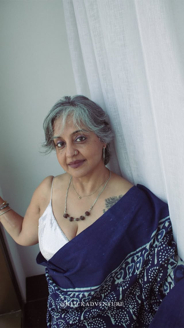 Discovery Series - 🌧️ The Monsoon Edition

The monsoon has always felt like a homecoming.

The older I get, the less I want to reinvent myself.

And the more I want to return to myself. 🌧️
📸 by @klickadventure
Outfit - an indigo Manipuri cotton saree paired with a sequined blouse
