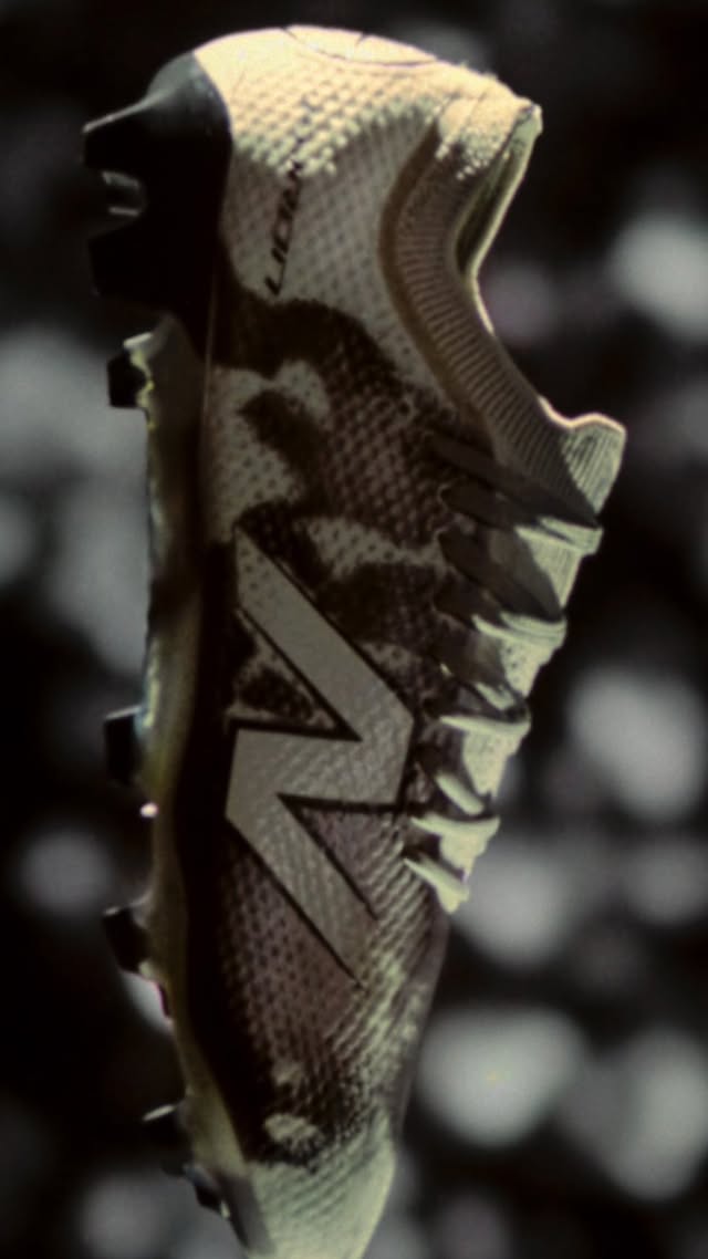 STONE ISLAND | NEW BALANCE FURON ELITE FG V9Professional football player Bukayo Saka wears the STONE ISLAND | NEW BALANCE Furon Elite FG v9. Designed for speed, the boot features a one-piece mesh upper and lightweight outsole, featuring a heat-reactive artwork that changes with temperature, drawing on Stone Island’s ongoing exploration of material transformation.Launching June 4th, 2026.For purchase information, follow the link in bio.@bukayosaka87Directed by @boladebanjo#StoneIslandNewBalance by @newbalancefootball