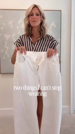Dressed for the day. MOTHER jeans + my current favorite lip combo — comment STYLE and I’ll send you the links🤍