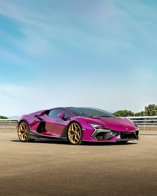 Bold by nature. Unique by choice.
Lamborghini Revuelto.

#Lamborghini #Revuelto
_
Revuelto (WLTP): Energy consumption (weighted combined): 4,7 kWh/100 km plus 15 l/100km; CO2 emissions (weighted combined): 350 g/km; CO2 class (weighted combined): G; CO2 class with discharged battery: G; Fuel consumption with discharged battery (combined): 17,9 l/100km