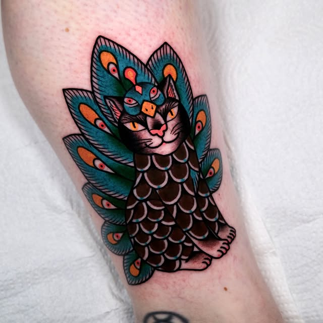 Another peacock-cat done @tatouageelectricave last week 🦚🐈‍⬛ by @iris_lys