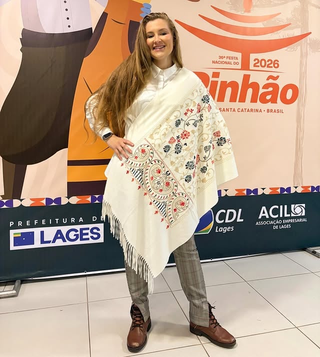 Meu look que usei na festa do Pinhão 2026! Gostaram? Comenta aí. #biasocek #look #roupa by @biasocek