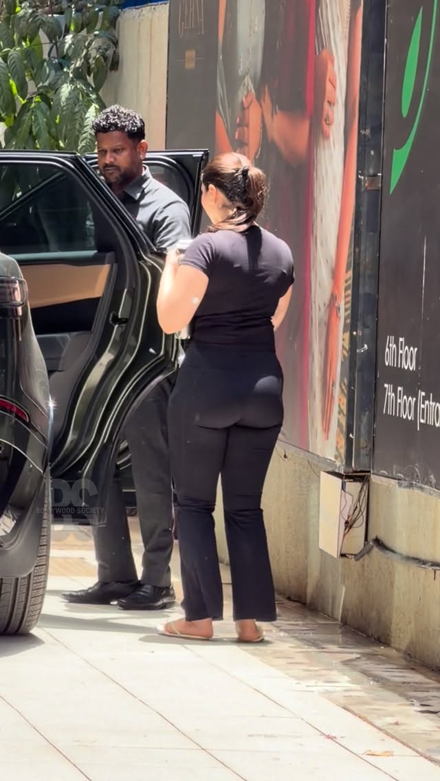 Sara and Arjun spotted before workout session