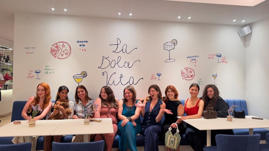 I built La Tavola because I believed the right table could change everything.Last night proved me right. 🍷Women from all over the world making connections & finding support in each other, and by the end of the evening, it felt like we’d known each other for years. That’s the magic of Italy. That’s the magic of this community.A huge thank you to @10pizzabar and @hoteltirrenia_sorrento for hosting us with such warmth and grace. The food, the setting, the energy- perfection. 🌿 And thank you to all the wonderful women who joined this fun evening! La dolce vita isn’t a place. It’s the people you share it with. 💛@la.tavolaclub | 📍 Sorrento #10pizzabar #hoteltirrenia #sorrentofood #adv #sorrento by @sarahlthompson