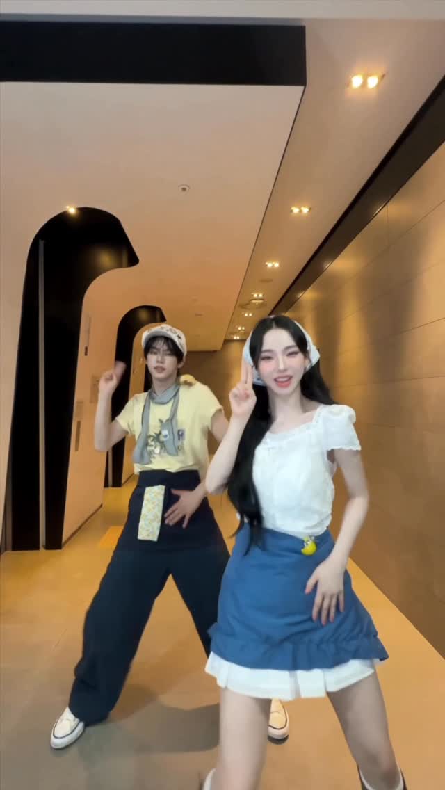 #LEMONADE w/ #DOHOON @tws_pledis 

#aespa 
#KARINA @katarinabluu 
#aespaLEMONADE