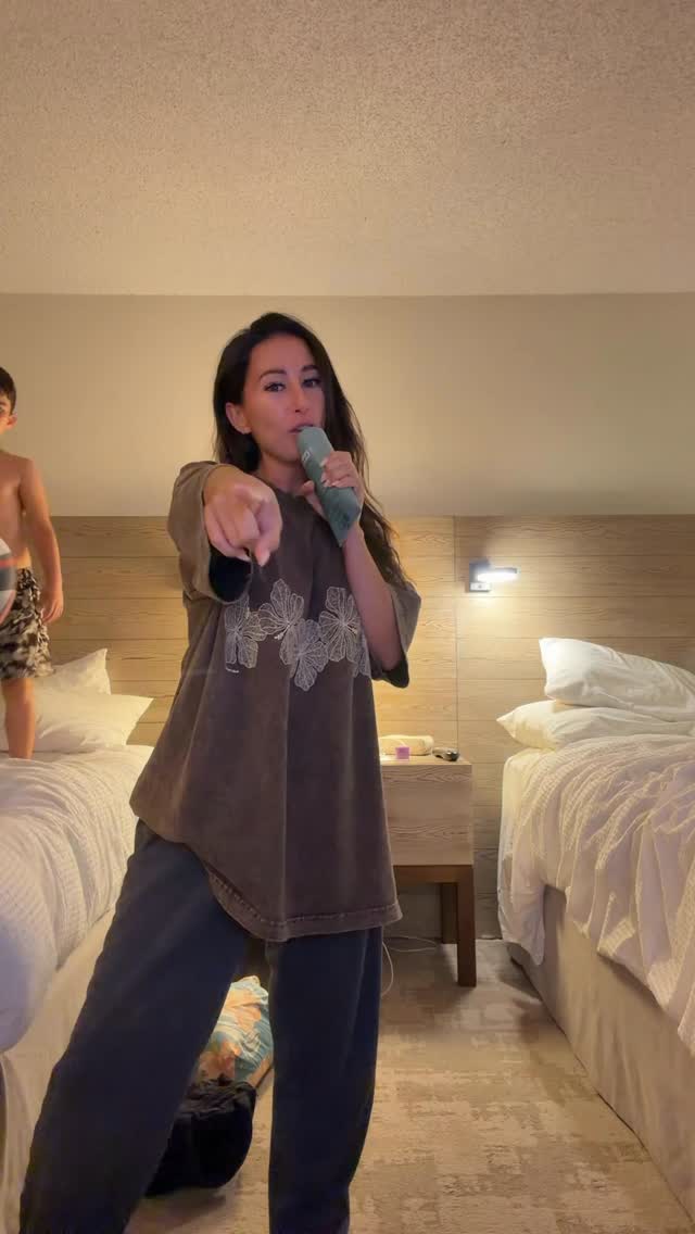 The kids asked for normal parents… instead they got two people who renovate houses on TV and make trending videos together 🤳🏽🎤….what is normal anyway 😂🤙🏽

See you on Battle on the Beach tomorrow (Monday) night 9|8c and Renovation Aloha on Tuesday 8|7c on @hgtv