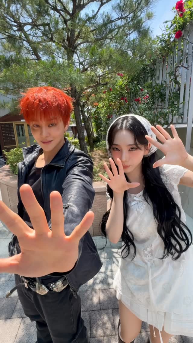 #LEMONADE w/ #JIHOON @yg_treasure_official 
 
#aespa 
#KARINA @katarinabluu 
#aespaLEMONADE